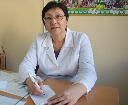 Демеугалиева Гульжанис Мырзашевна — заведующая педиатрическим отделением